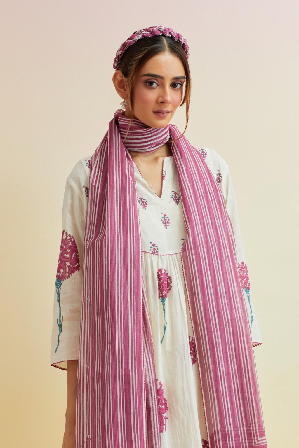 Orchid pink cotton chanderi dupatta with all-over hand block print.