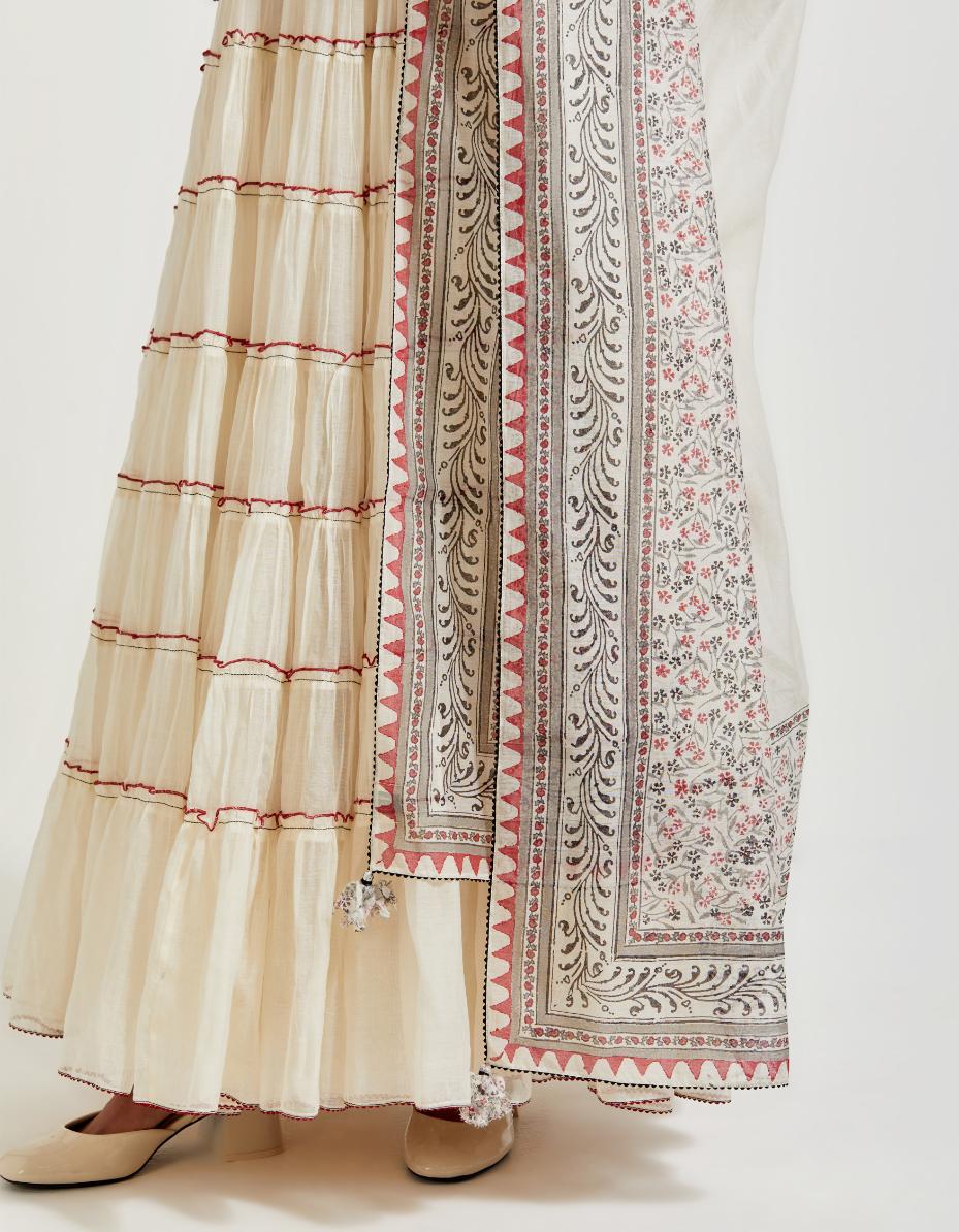 Off white cotton chanderi multi-tiered kurta dress set with 3/4 sleeves, highlighted with red & black quilted embroidered yoke in front and back.